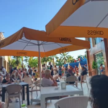 Yemek Kuyruğu Ve Hizmet Eksikliği Tatilimizi Mahvetti