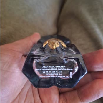 Parfümania Orijinalliği Şüpheli Parfüm Gönderildi, Orijinal Ürün Veya İade Talep Ediyorum