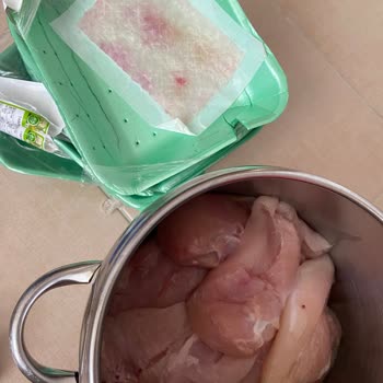 Bozuk Tavuk Ürünü Ve Yetersiz Çözüm Süreci Hayal Kırıklığı Yarattı