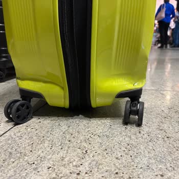 Ajet Havayolu Kırılan Valizim İçin Yetersiz Tazminat Teklifiyle Mağdur Etti