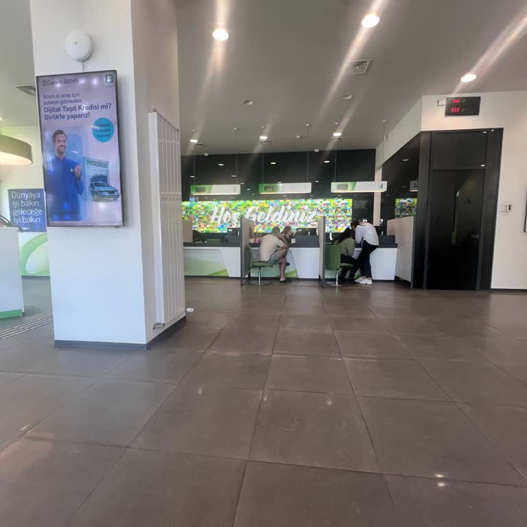 Garanti Bankası Kozyatağı Şubesinde Para Çekme Sırasında Yaşanan Adaletsizlik