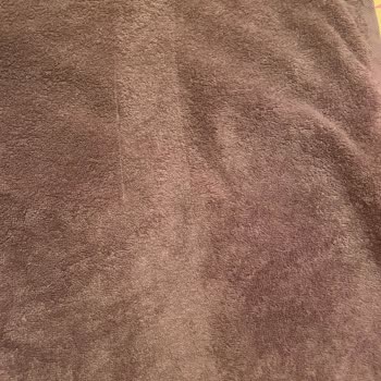 Çeyiz İçin Alınan Bornoz Takımında Renk Ve Doku Farklılığı