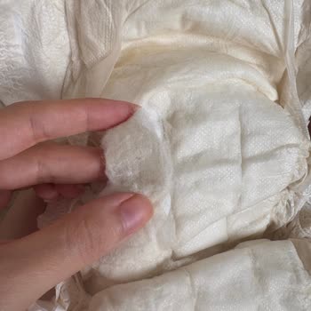 Bebek Bezinden Çıkan Büyük Silikon Parça Güvenimizi Sarstı