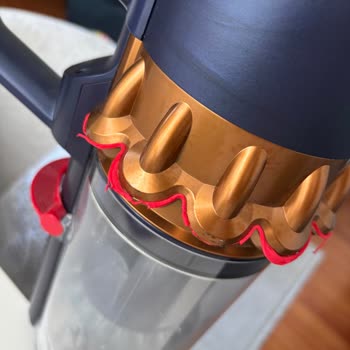 Dyson V5 Süpürgemin Kauçuk Sorunu Ve Yetersiz Müşteri Desteği