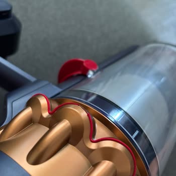 Dyson V5 Süpürgemin Kauçuk Sorunu Ve Yetersiz Müşteri Desteği