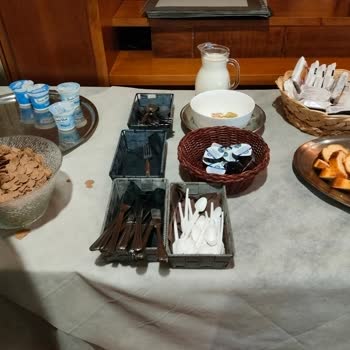 Yetersiz Rehberlik Ve Organizasyon Sorunlarıyla Hayal Kırıklığına Uğratan Otobüs Turu