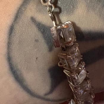 Hediye Gelen Bileklik Sürekli Sorun Çıkarıyor, Firma İlgilenmiyor