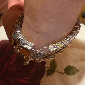 Hediye Gelen Bileklik Sürekli Sorun Çıkarıyor, Firma İlgilenmiyor