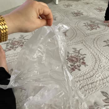 Aldığım Buzdolabı Poşetleri Sürekli Yırtılıyor, Hayal Kırıklığına Uğradım