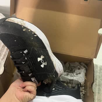 Ayakkabı Kutusunda Hijyenik Olmayan Maddeyle Karşılaştım Mağduriyet Yaşadım