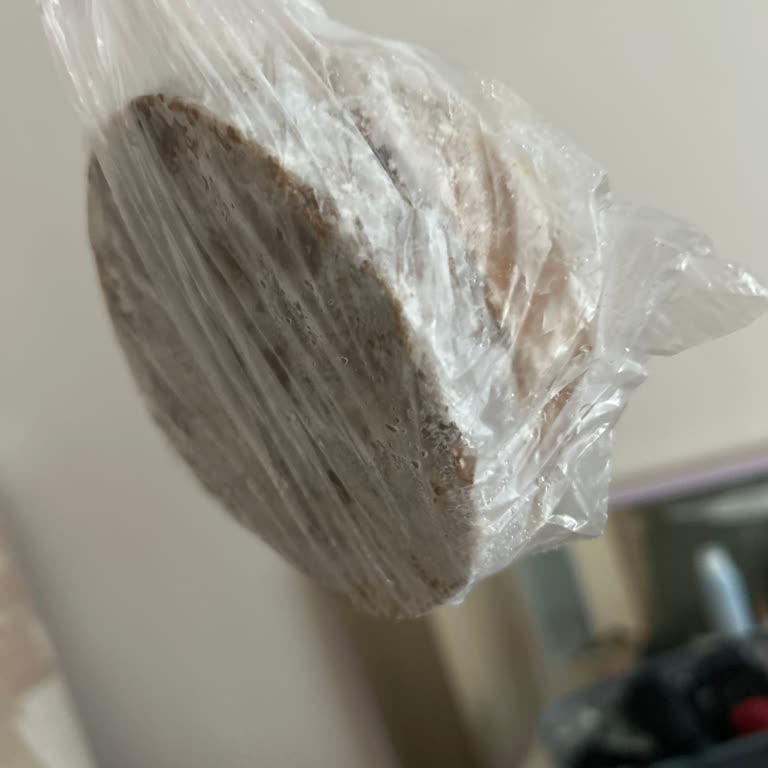 BİM'den Alınan Dana Kavurmanın Bozuk Ve Kötü Kokulu Çıkması