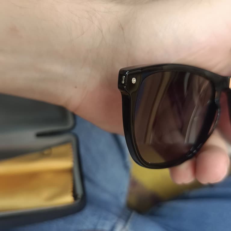 Garanti Kapsamındaki Gözlük Sapı Kırıldı, Satıcı Tamir Ve Destek Sunmuyor