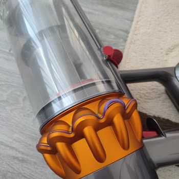 Dyson V15 Süpürgede Hızlı Deformasyon Ve Servis İlgisizliği