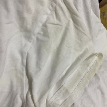 Yves Rocher Güneş Koruyucu Kıyafetlerimde Kalıcı Sarı Ve Yeşil Lekeler Oluşturdu