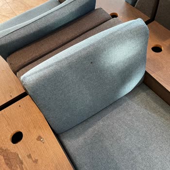 Murat Dilmener Acil Durum Hastanesi Bahçesindeki Sinek Sorunu Acil Müdahale Bekliyor