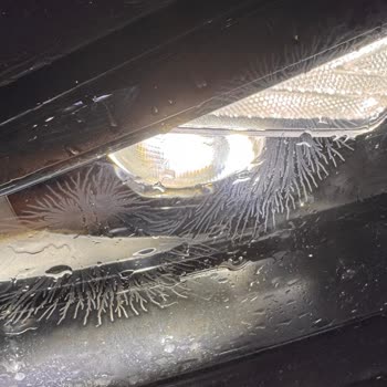 Sıfır Araçta Far İçinde Leke Sorunu Ve Kullanıcı Hatası Suçlaması