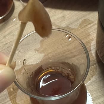 Çaykur Didi Şeftalili Soğuk Çayda Şeffaf Yabancı Maddeyle Karşılaştım