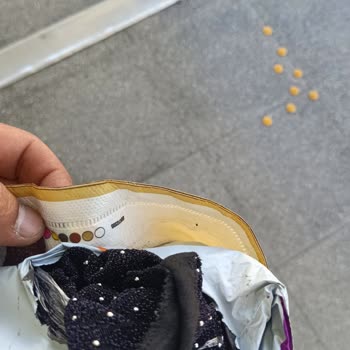 Yanlış Renk Elbise Ve Haksız Kargo Ücretiyle Yaşanan Mağduriyet