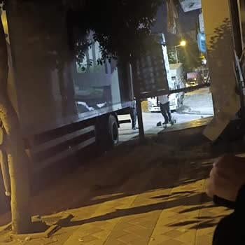 Gece Saatlerinde Gürültü Ve Güvenlik Sorunu: BİM Mağazasında Dikkatsizlik