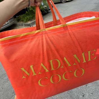 Madame Coco Poşetinden Pantolonuma Turuncu Boya Bulaştı