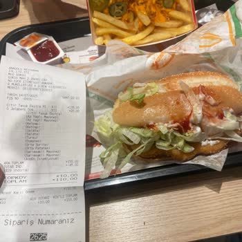McDonald's Eksik Malzeme Ve Hijyen Sorunları Yaşadım