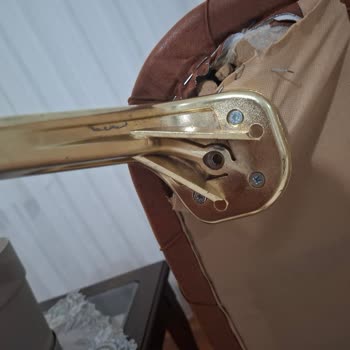 85 Bin Liralık Koltukta Kırık Ayağı Ve İlgisiz Müşteri Hizmeti