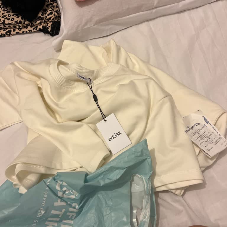 Mağaza Çalışanının İlgisizliği Nedeniyle Hediye Ürünü Değiştiremedik