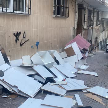 Çöp Konteyneri Nedeniyle Yaşam Alanında Sorun
