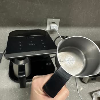 Kahve Makinesi Cezvesinde Renk Atma Ve Arıza Sorunu