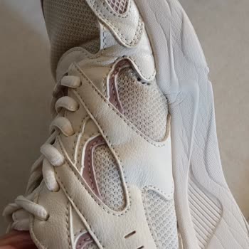 Skechers Ayakkabının Kısa Sürede Yırtılması Ve İnceleme Talebimin Reddedilmesi