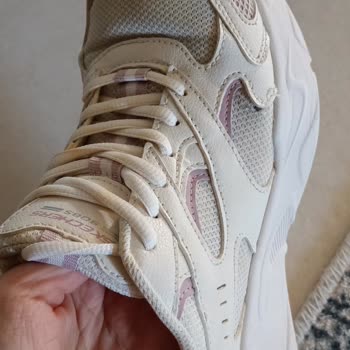 Skechers Ayakkabının Kısa Sürede Yırtılması Ve İnceleme Talebimin Reddedilmesi