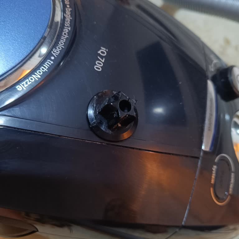Siemens IQ700 Elektrik Süpürgesinin Parça Kalitesi Hayal Kırıklığı Yarattı