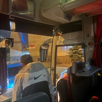 Otobüs Yolculuğunda Kötü Koku, Eski Araç Ve Kurallara Uymayan Davranışlar