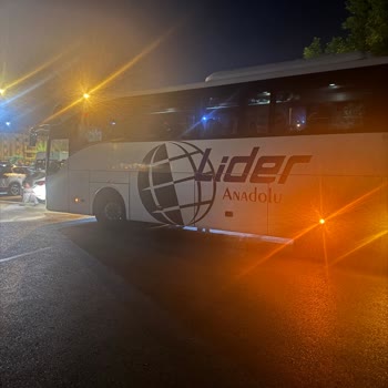 Otobüs Yolculuğunda Kötü Koku, Eski Araç Ve Kurallara Uymayan Davranışlar