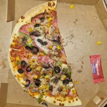 Hızlı Gelen Pizzalar Bu Kez Hayal Kırıklığı Yarattı