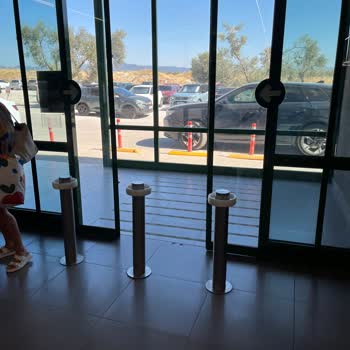 File Market'te Bebek Arabası Ve Alışveriş Arabasıyla Zorluk Yaşadık