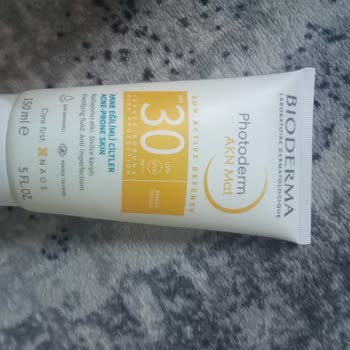 Bioderma Akneye Eğilimli Güneş Kremi Cildimde Pütürlenme Yaptı