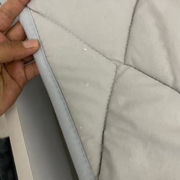 Taç Uyku Setinde Kısa Sürede Tüylenme Ve Dikiş Sorunu