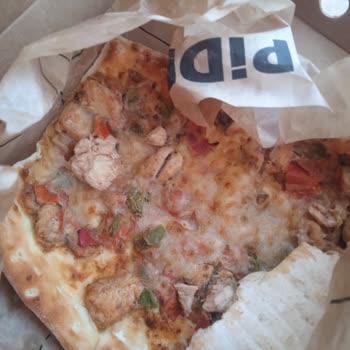 Forum İzmir'de Pişmemiş Ürün Ve İlgisiz Çalışanlar Hayal Kırıklığı Yarattı