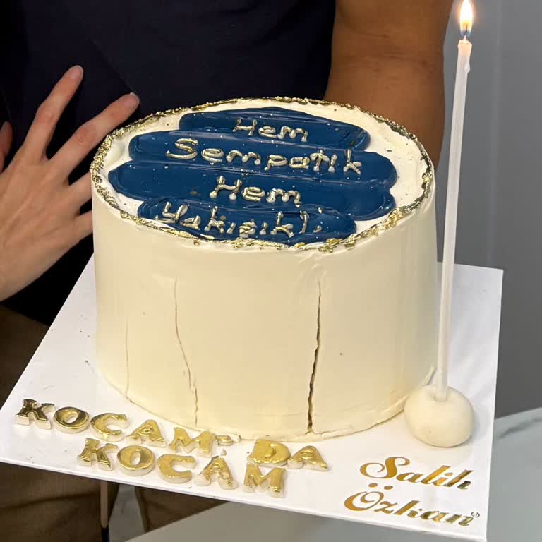 Hayal Kırıklığı: Siparişle Alakasız Pasta Ve Ciddiyetsiz Hizmet