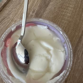 Son Kullanma Tarihi Geçmemiş Sütlü Tatlıların Bozuk Çıkması Ve Güven Kaybı