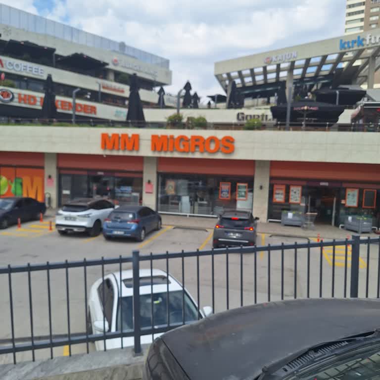 Personel Eksikliği Ve Yetersiz Mobil Ödeme Sistemi Mağaza Deneyimini Olumsuz Etkiliyor