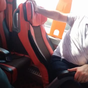 İstanbul Seyahat Kırık Koltuklar Ve Kötü Hizmet İçin Ödediğim Parayı Geri İstiyorum