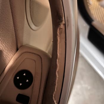 BMW Kapı Kollarında Kronik Malzeme Sorunu Ve Hayal Kırıklığı