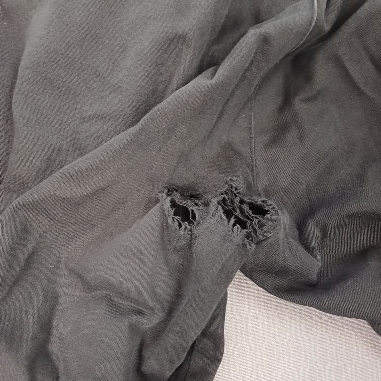 DeFacto'dan Aldığım Pantolonun Yırtılması Ve Yetersiz Müşteri Hizmeti