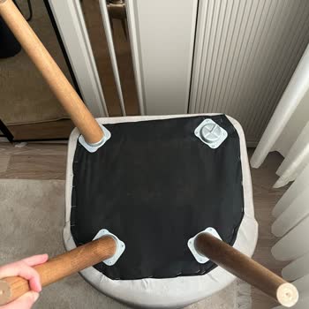 Sandalyenin Ayakları 4 Aydır Değiştirilmiyor İlgisizlik Sürüyor