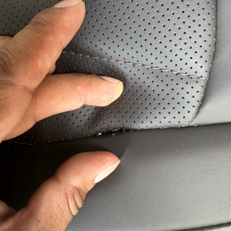 Sıfır Araçta Koltuk Sökülmesi Ve Servis İlgisizliği