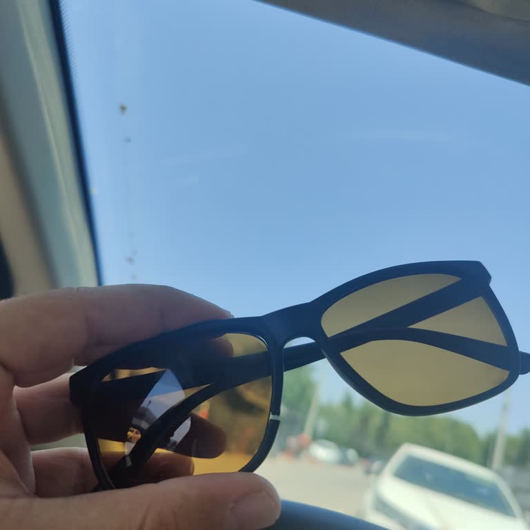 Mudo'dan Aldığım Güneş Gözlüğü 2 Gün İçinde Kendi Kendine Kırıldı