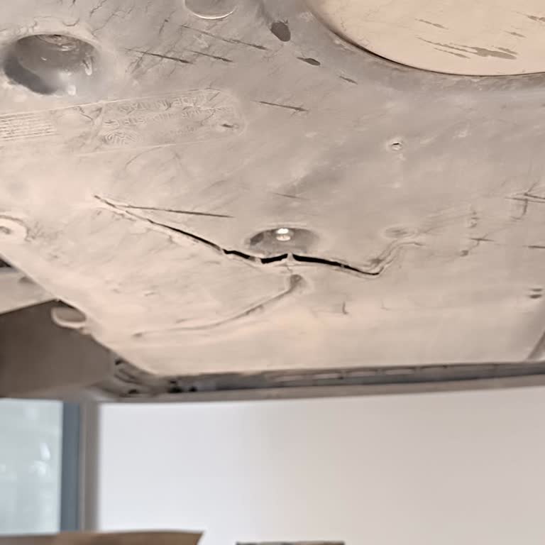 Yetkili Serviste Aracıma Zarar Verildi, Sorumluluk Kabul Edilmedi!