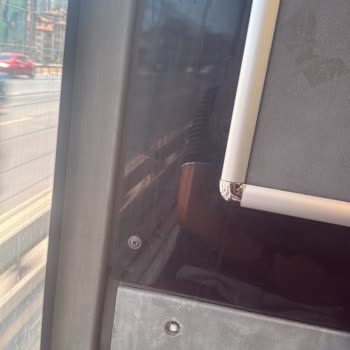 İETT Metrobüslerde Yetersiz Klima Ve Temizlik Sorunu